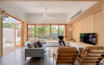 How do you clean a ceiling fan