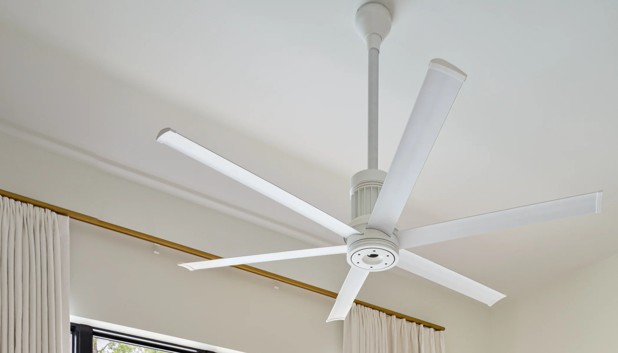 White Big Ceiling Fan